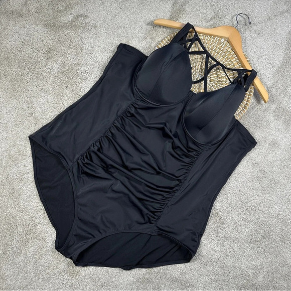Torrid Underwire Cage Front One Piece Swimsuit in Deep Black Size 5X - Picture 3 of 15